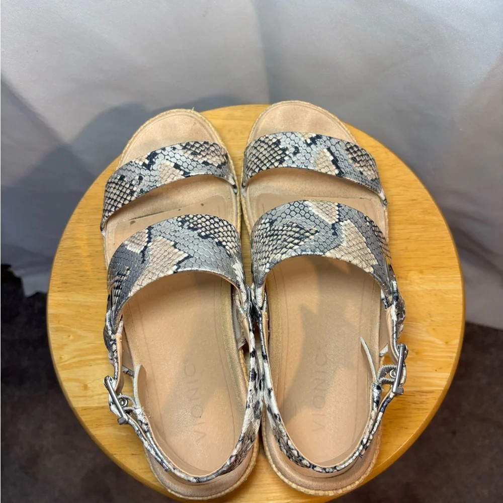 Vionic Louise Snake Print Sandals Women’s 7.5 Comfort Platform Adjustable Strap - Picture 5 of 7
